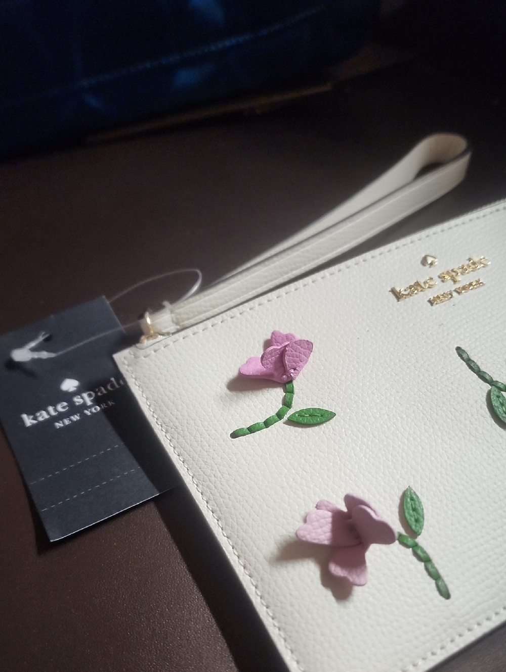 Kate Spade Medium L Zip cream Leather wristlet with pink floral appliqués Nwt - Picture 3 of 6